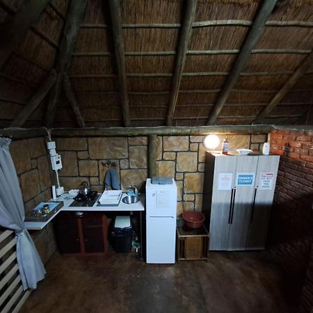 5 Sleeper Bushcamp Chalet Hartbeespoort Esterno foto