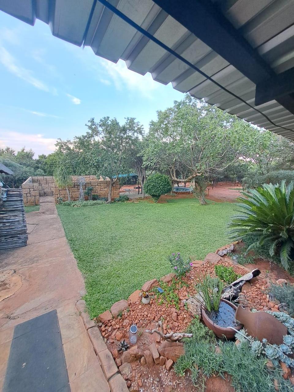5 Sleeper Bushcamp Chalet Hartbeespoort Esterno foto